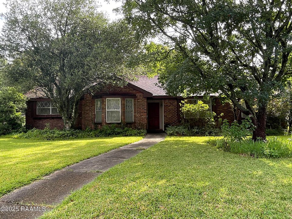 1st image of 535 Camellia Drive