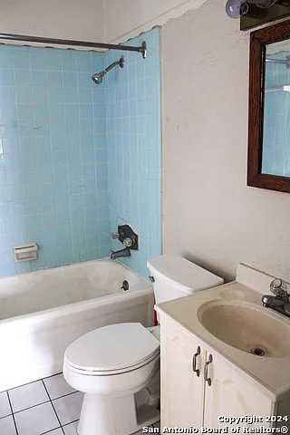 706 W French Pl #3 — Photo 13