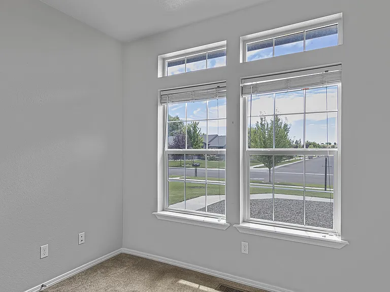 6518 E Fairmount St — Photo 7