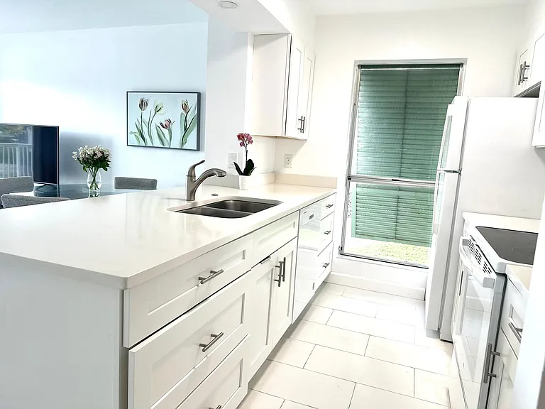 160 Cypress Point Dr — Photo 25