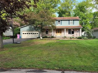 65 Hallock Rd, Rochester, NY 14624