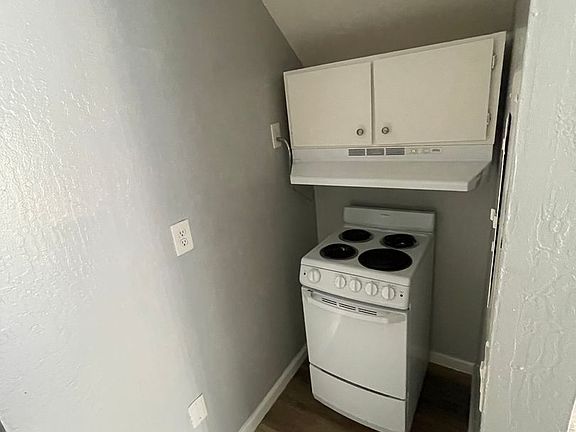 5th image of 642 Kirkland Dr #8