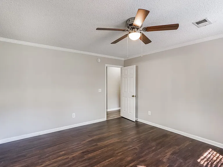 5404 Sunnyvale Dr — Photo 10
