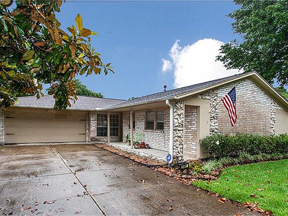 2nd image of 5401 Woodville Ln