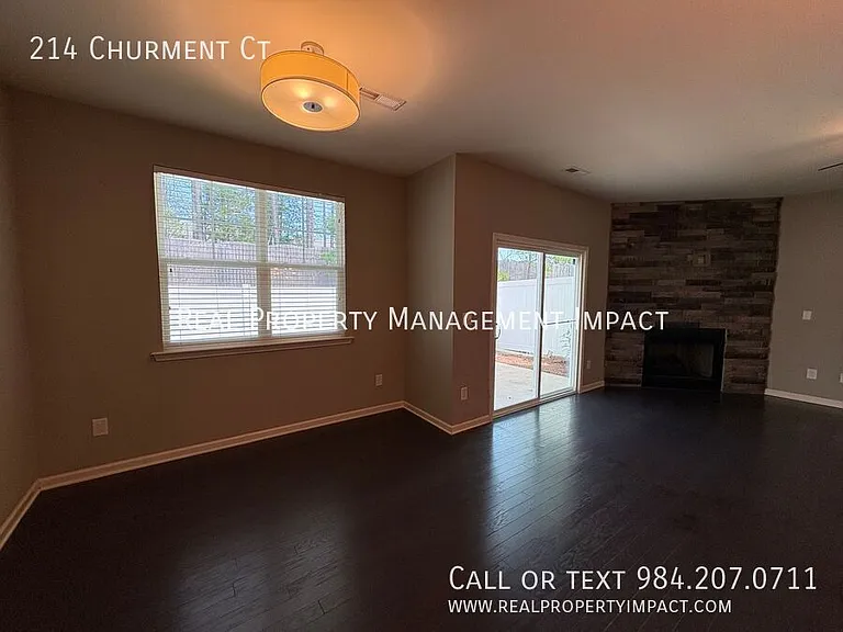 214 Churment Ct — Photo 14