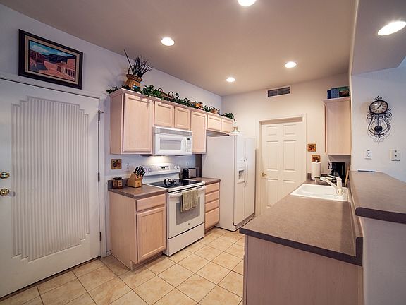 5th image of 655 W Vistoso Highlands Dr
