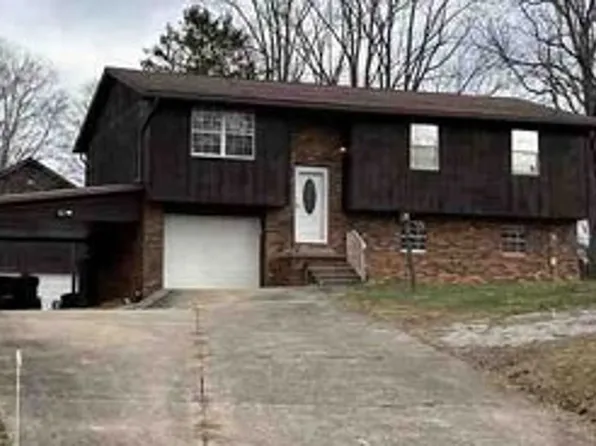 6585 Veto Rd, Belpre, OH 45714