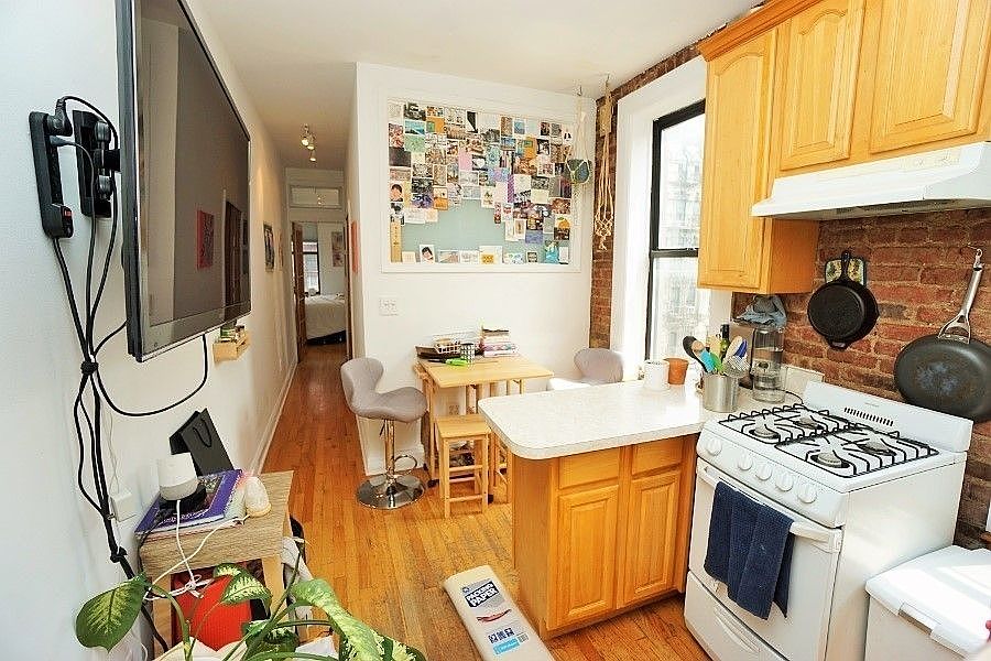 1st image of 261 Broome St APT 4D