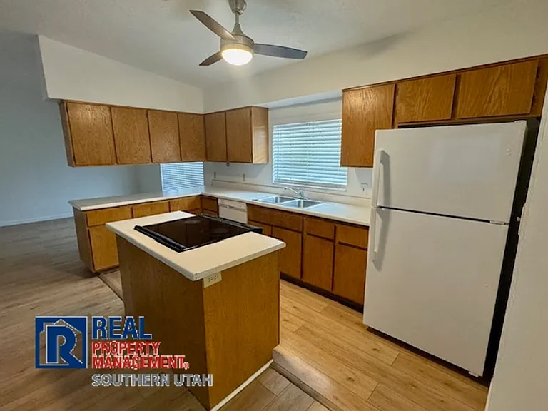 280 N Sunflower Dr #28 — Photo 6