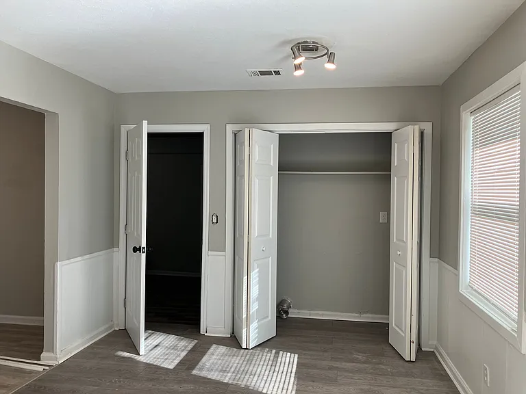 5762 Blueridge Dr — Photo 12