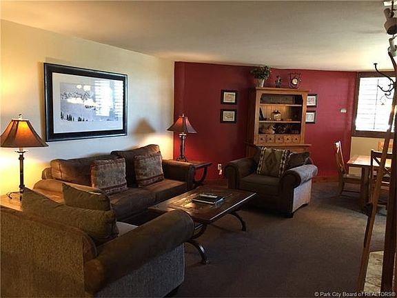 2nd image of 1485 Empire Ave #318