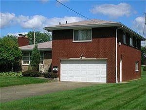 3rd image of 558 Edward Ln