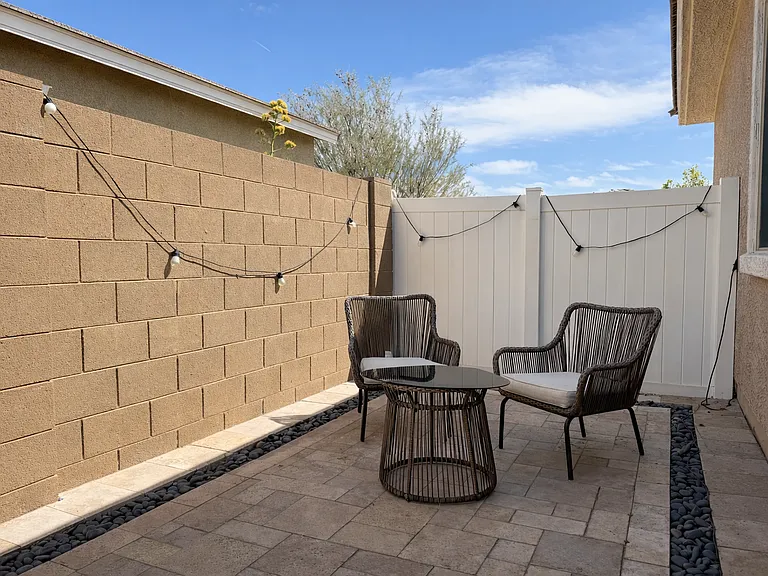 2506 E Pleasant Ln — Photo 21