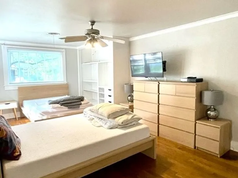 1125 W Matthews Ave — Photo 8