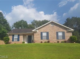 3025 Barlett Dr, Mobile, AL 36608