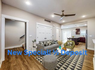 307 Washington Ave #102, Ames, IA 50010