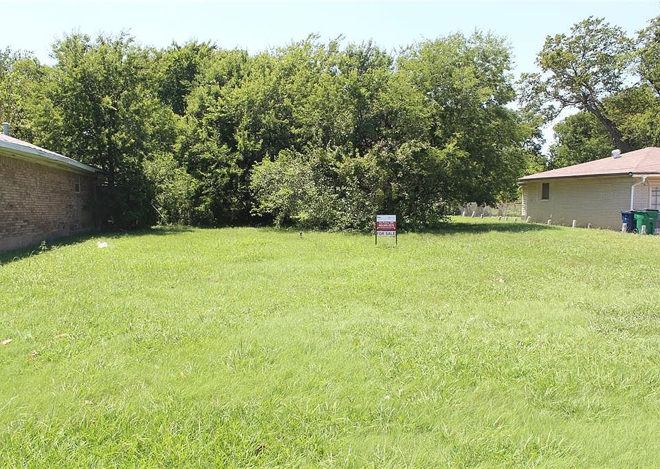 1st image of 405 Main St Lot 3