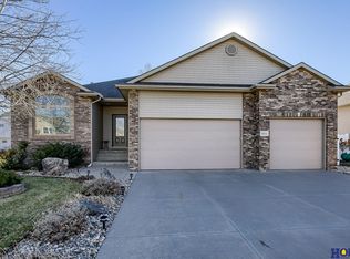 9021 Garland St, Lincoln, NE 68505