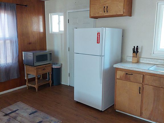 4th image of 3305 Bruce Dr