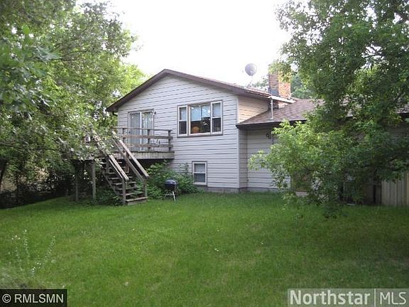 2nd image of 2632 Yellowstone Blvd