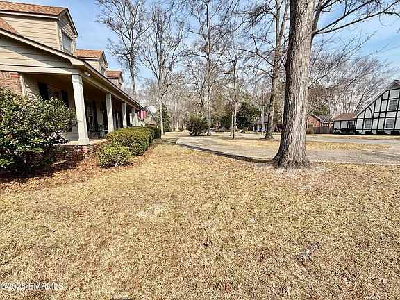 4th image of 508 Betty Cir