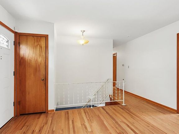5th image of 6716 Corrington Ave