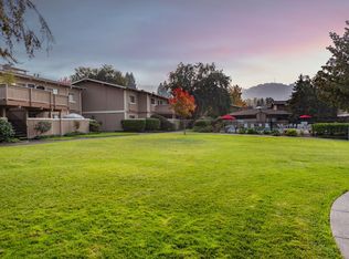 Country Club Apartments, Santa Rosa, CA 95405