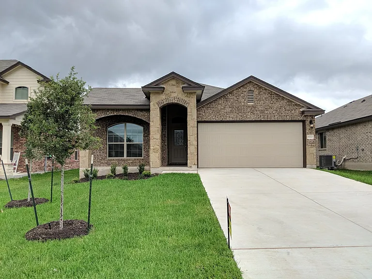 1222 Kiskadee Branch Dr — Photo 1