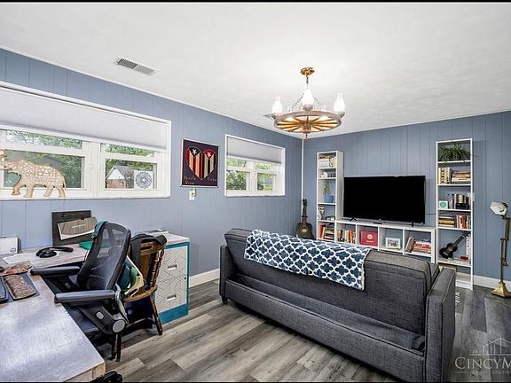 5th image of 515 Maxine Dr #4
