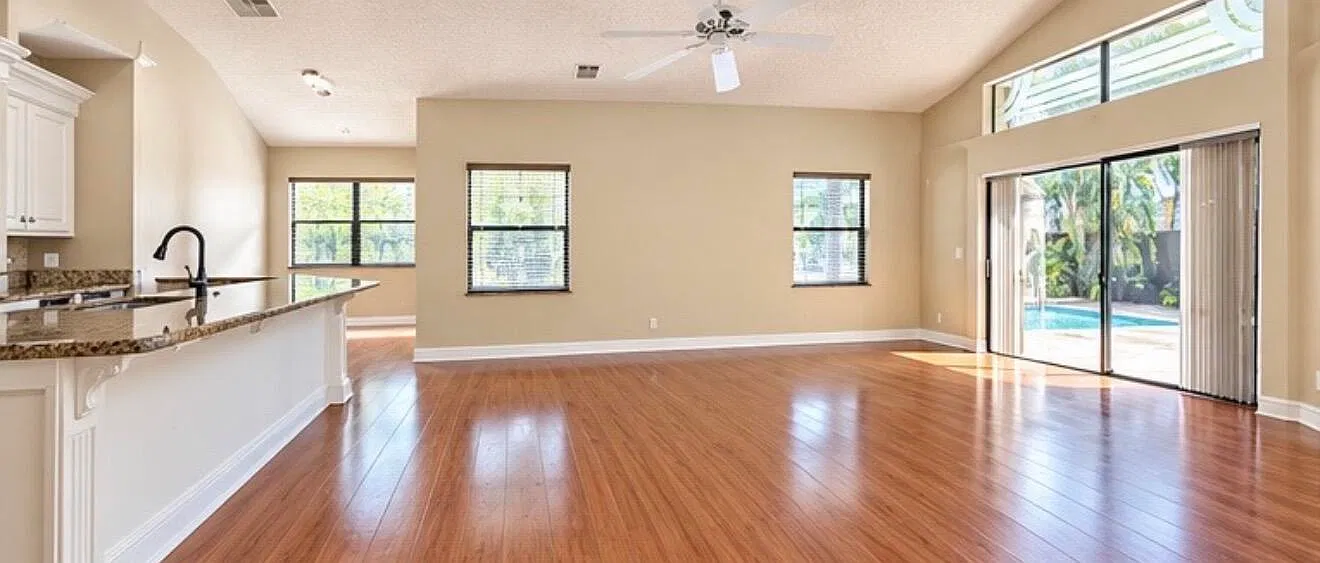 4 bed, 3.0 bath, 2076 sqft, $5,000 — Photo 4