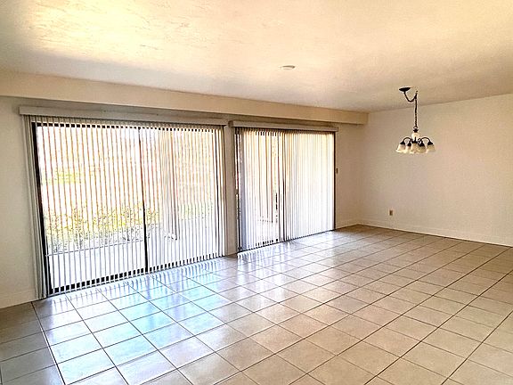 3rd image of 4041 Abbey Ct