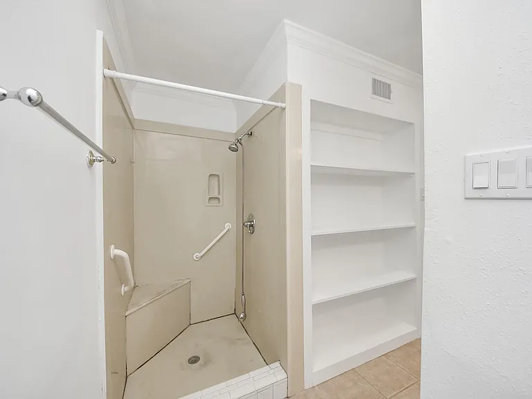 4112 Meyerwood Dr — Photo 14