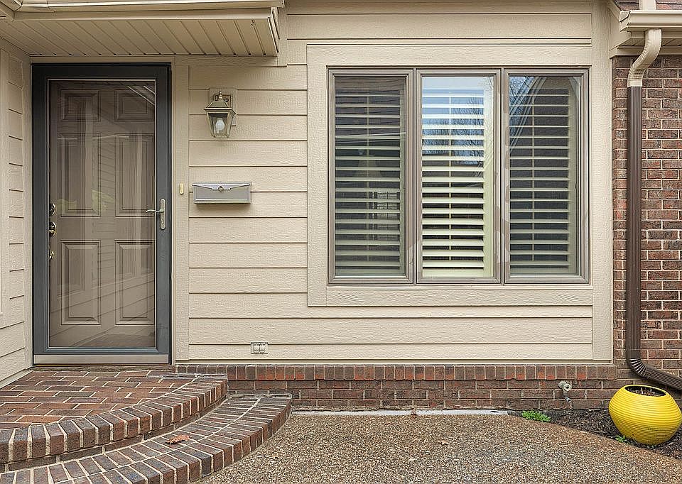 1st image of 4113 Mason Woods Ln