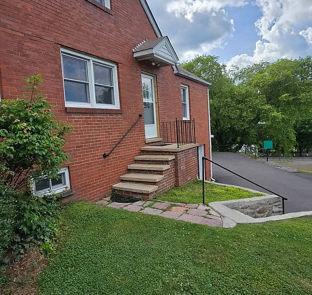 155 Newfound St — Photo 8