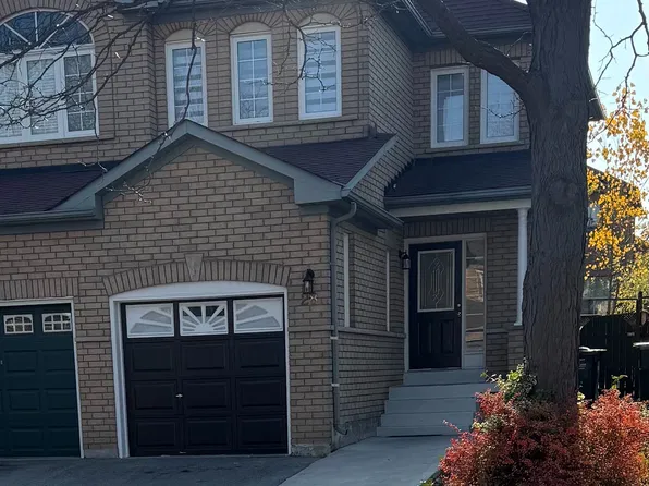 28 Coachwhip Rd, Brampton, ON L6R 1X8