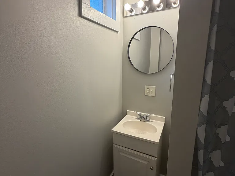 4618 Towle Ave — Photo 6
