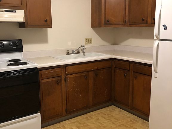 2nd image of 803 Lincoln Ave #1