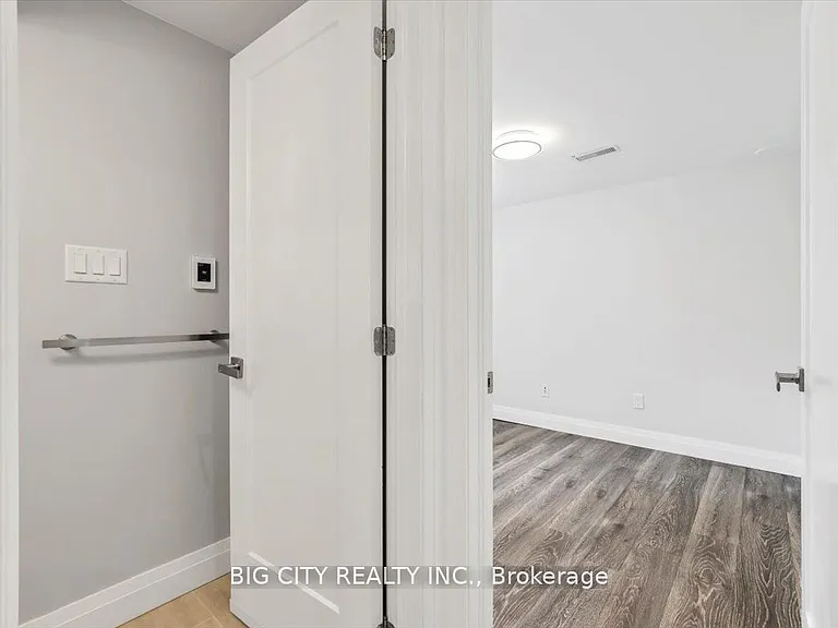 18 Wexford Blvd #2 — Photo 12