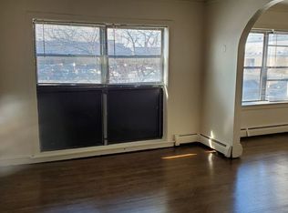 1223 Beacon St APT 16, East Chicago, IN 46312