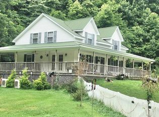 955 Smokey Valley, Olive Hill, KY 41164