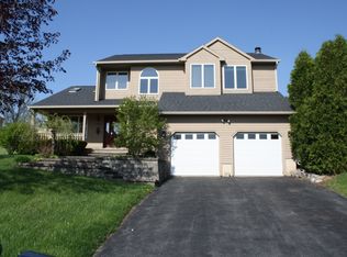 5848 Langmere St, East Syracuse, NY 13057