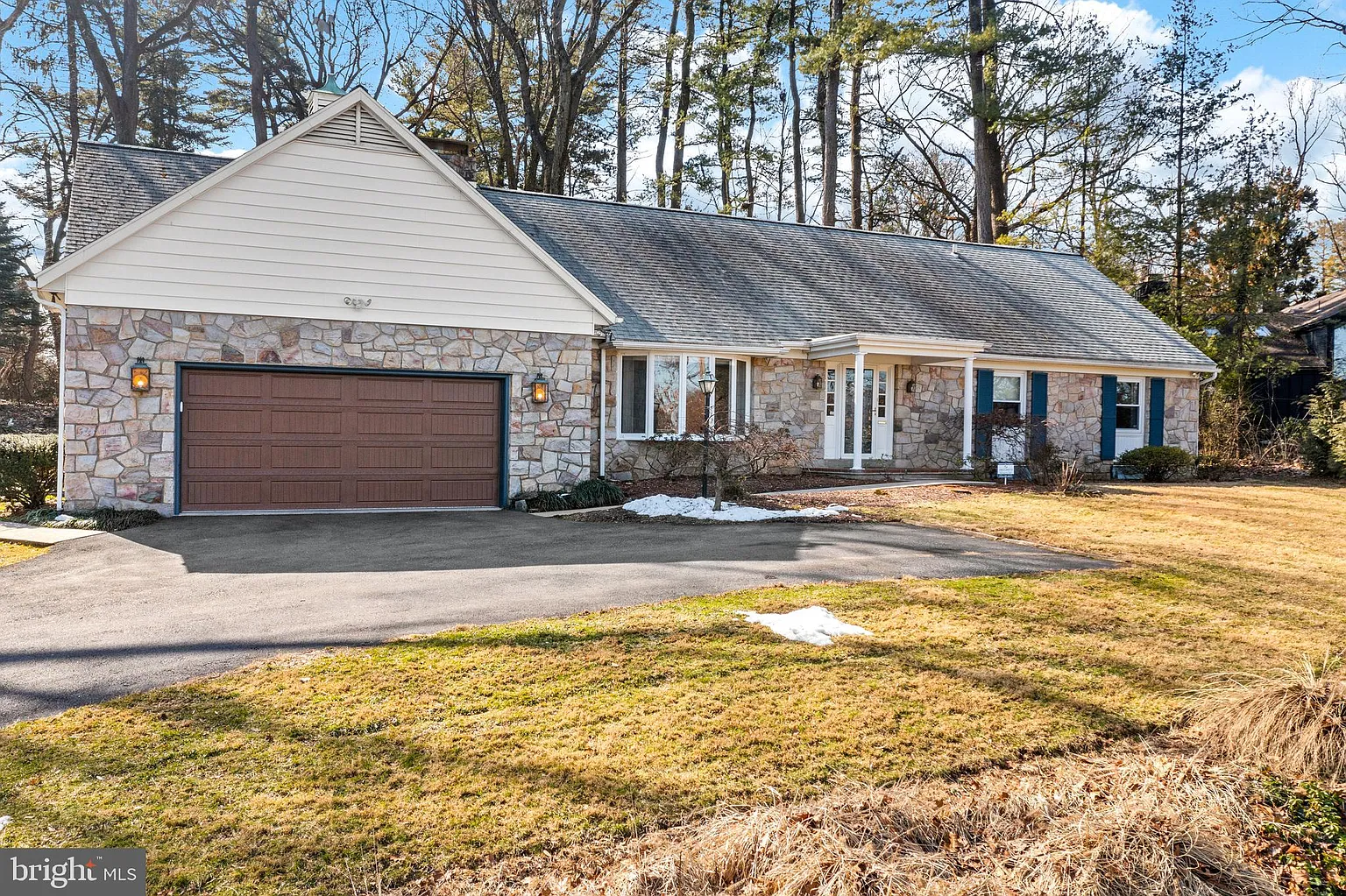 538 Campus Rd photo 1