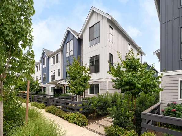 488 Furness St #58, New Westminster, BC V3M 0B5