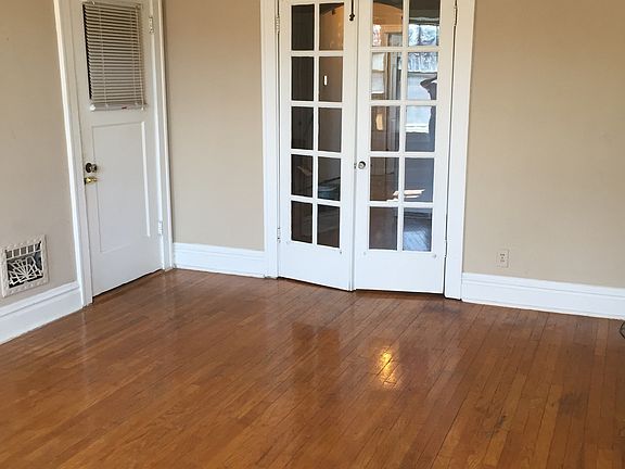 3rd image of 4953 Mardel Ave #A
