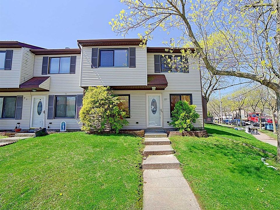 1st image of 81 Lombard Ct