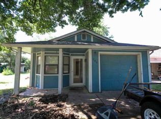 209 E Pearl St, Mulvane, KS 67110