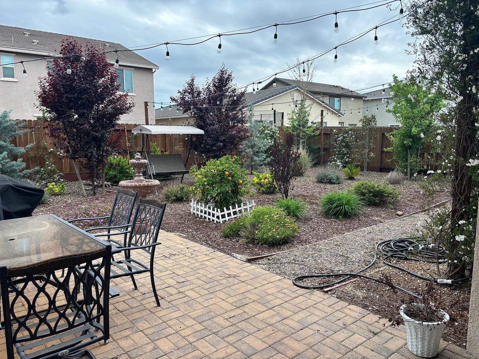 5 bed, 2874 sqft, $1,100 — Photo 2