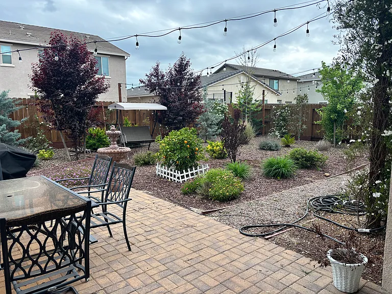 12840 Thorntonhall Dr — Photo 2