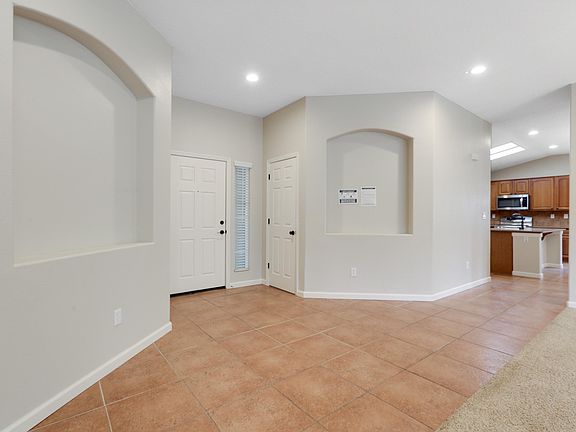 5th image of 5535 W Wren Ave