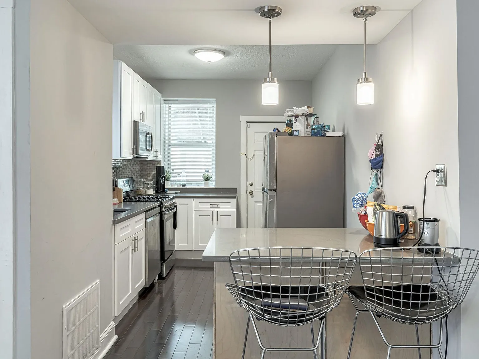 3 bed, 1300 sqft, $1,795 — Photo 4